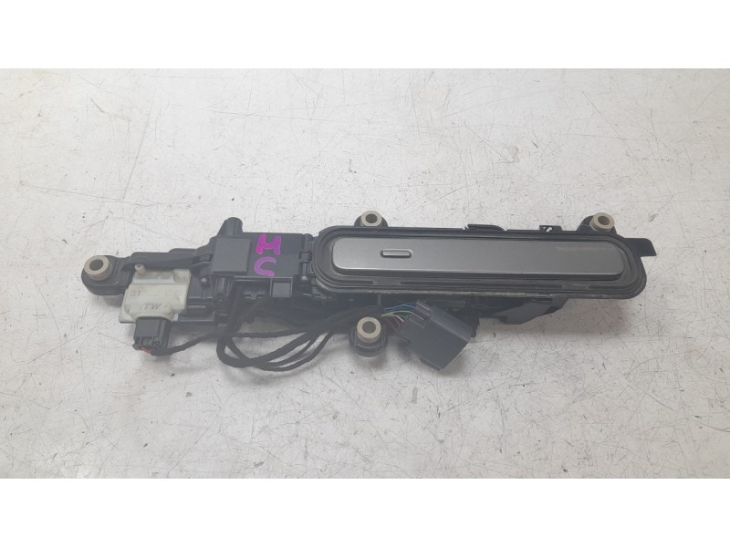 Recambio de maneta exterior trasera izquierda para land rover range rover velar (l560) 2.0 p300 si4 4x4 referencia OEM IAM J8A22