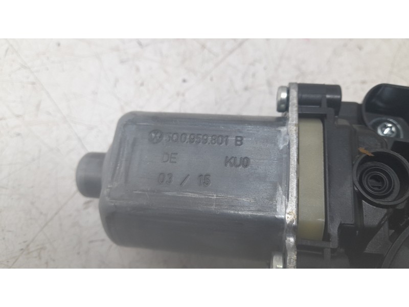 Recambio de elevalunas delantero izquierdo para seat leon (5f1) 1.6 tdi referencia OEM IAM 5F4837461D 0130822717 