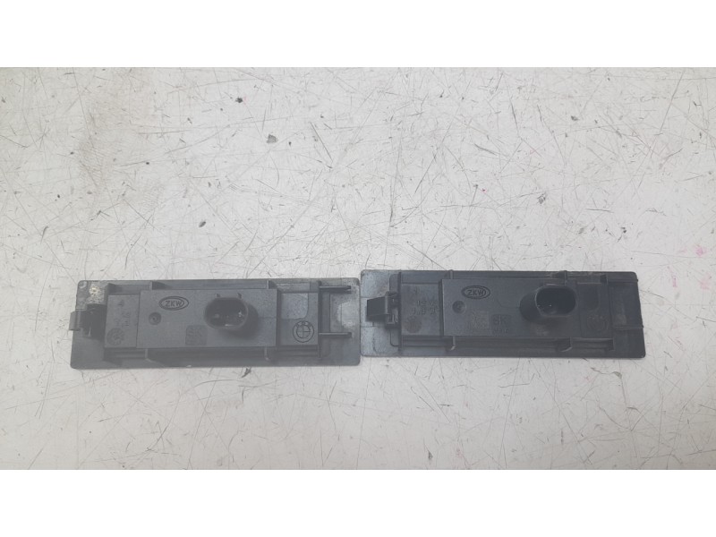 Recambio de piloto matricula para bmw x4 (g02, f98) xdrive 30 i referencia OEM IAM 63267193294  