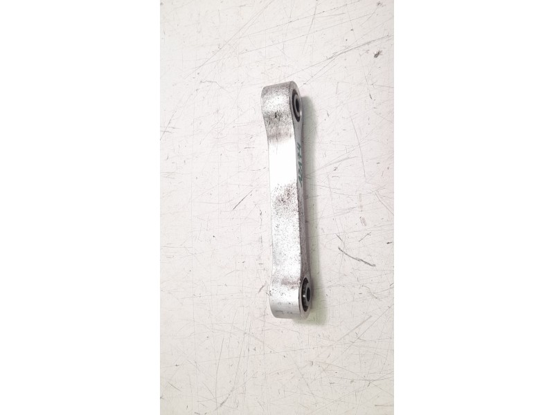 Recambio de brazo suspension trasero derecho para yamaha tracer tracer 9 (rn70) referencia OEM IAM B7N2217M0000  