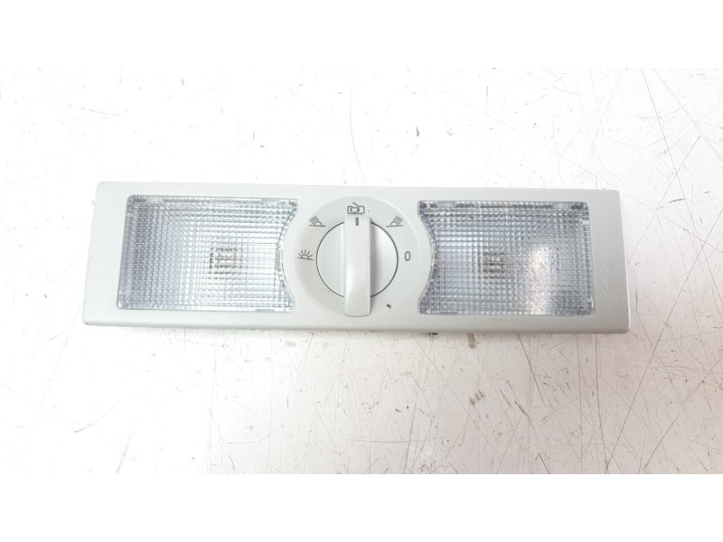 Recambio de luz interior para volkswagen amarok referencia OEM IAM 6Q0947291AY20 08864000L4 