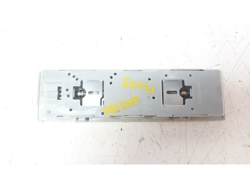 Recambio de luz interior para volkswagen amarok referencia OEM IAM 6Q0947291AY20 08864000L4 