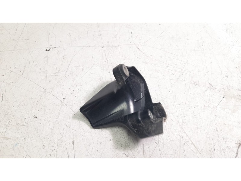 Recambio de moldura para honda africa twin referencia OEM IAM 11530MJP6800  