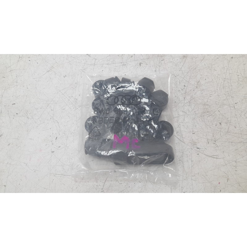 Recambio de juego tornillos de rueda para audi q3 sportback (f3n) 35 tdi referencia OEM IAM 8W0600026  