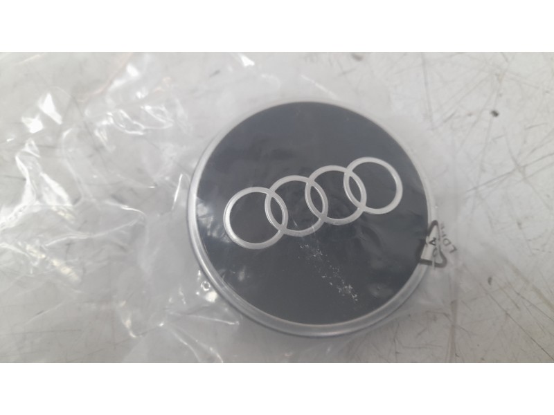 Recambio de tapacubos para audi q3 sportback (f3n) 35 tdi referencia OEM IAM 81A601170  