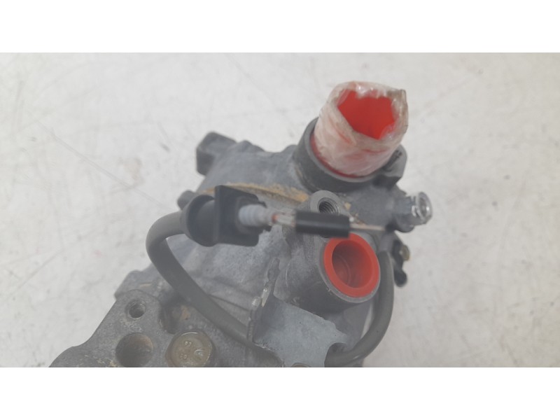 Recambio de compresor aire acondicionado para volkswagen amarok referencia OEM IAM 2H6820803 447150 
