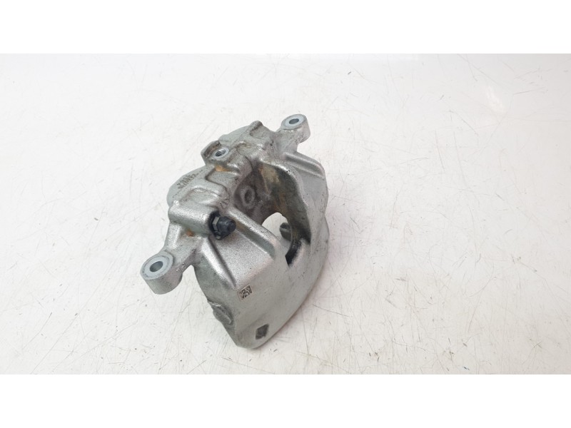 Recambio de pinza de freno delantera derecha para volkswagen amarok referencia OEM IAM 69215M10  