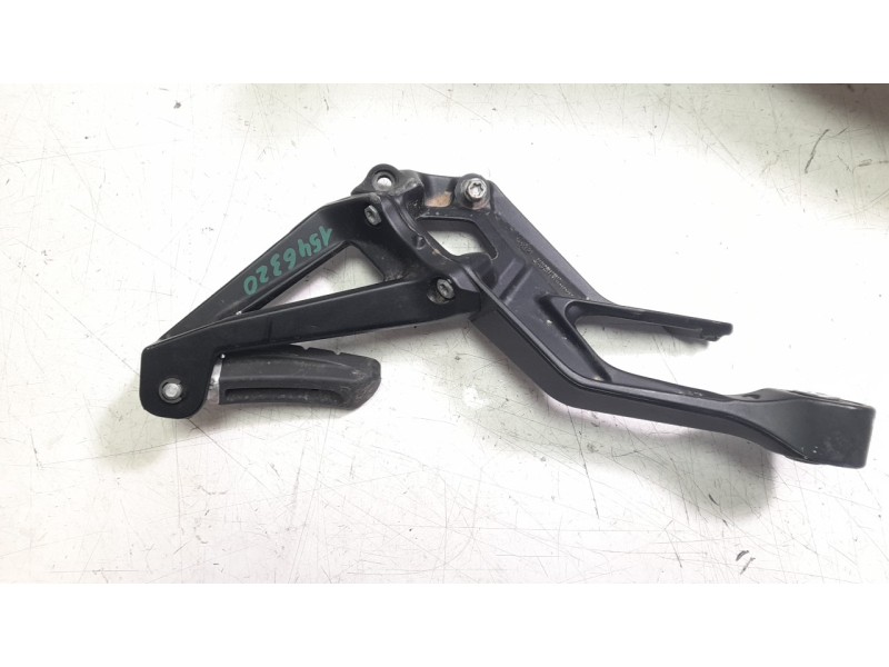 Recambio de estribera derecha para ktm super adventure 1290 super adventure s referencia OEM IAM 61903049000C1  