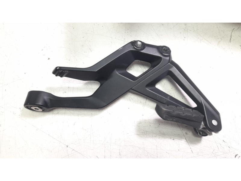 Recambio de estribera derecha para ktm super adventure 1290 super adventure s referencia OEM IAM 61903049000C1  