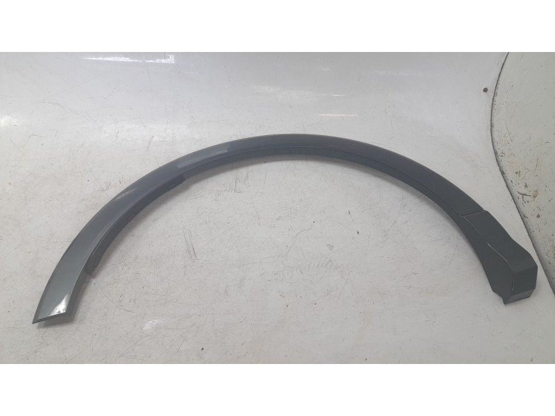 Recambio de aletin trasero derecho para audi q3 sportback (f3n) 35 tdi referencia OEM IAM 83A853818C  