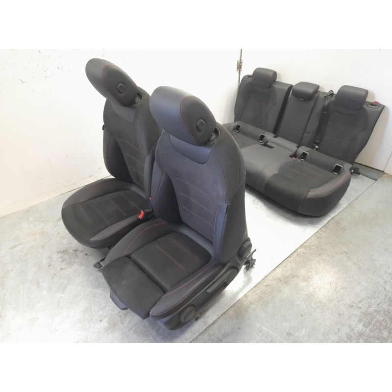 Recambio de juego asientos completo para mercedes-benz b-klasse (bm 247) b 200 d referencia OEM IAM 1779062401  