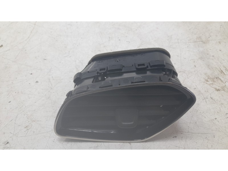 Recambio de aireador izquierdo para opel grandland / grandland x (a18, p1uo) 1.2 (75) referencia OEM IAM YP00060077  