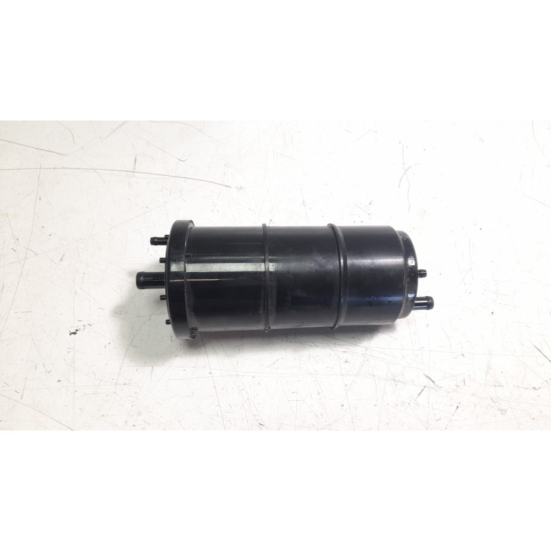 Recambio de filtro carbono activo para triumph street triple 765 rs street triple 765 rs referencia OEM IAM T2409017  