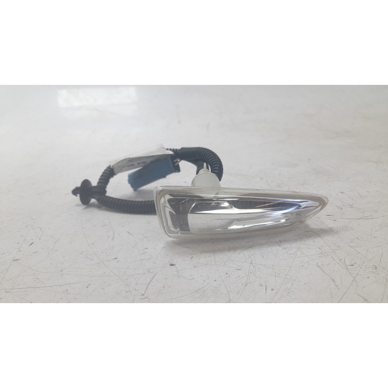 Recambio de piloto lateral delantero derecho para opel grandland / grandland x (a18, p1uo) 1.2 (75) referencia OEM IAM 13491089 