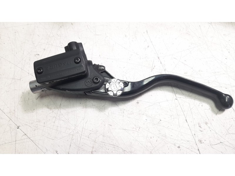 Recambio de bomba embrague para ktm super adventure 1290 super adventure s referencia OEM IAM 61902030044  