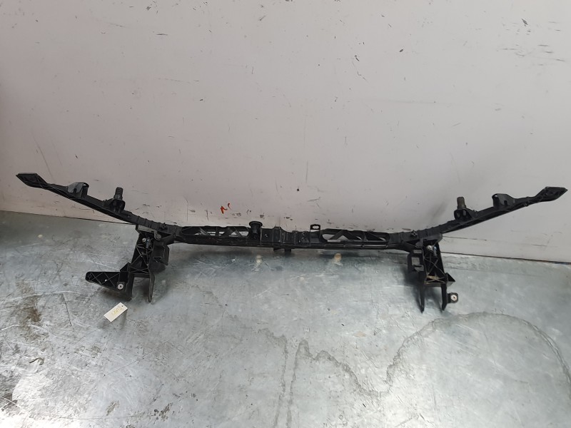 Recambio de travesaño superior para mercedes-benz clase a (bm 177) a 200 (177.087) referencia OEM IAM A1776208000  ME3323201