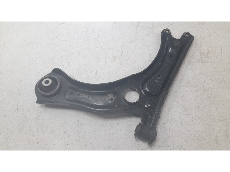 Recambio de brazo suspension inferior delantero izquierdo para skoda fabia iv (pj3) 1.0 mpi referencia OEM IAM 2Q0407151D  