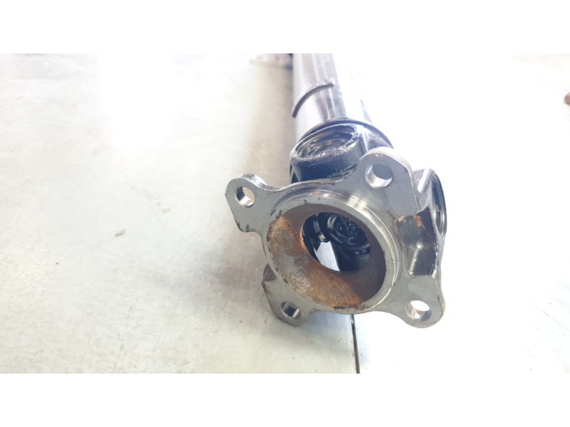 Recambio de transmision central para volkswagen amarok referencia OEM IAM 2H0521102AS  NKWTY008/NWNVW023/NLWVW008