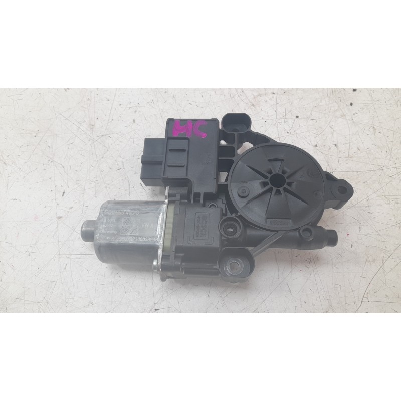 Recambio de motor elevalunas trasero derecho para volkswagen polo vi (aw1, bz1, ae1) 1.0 tsi referencia OEM IAM 5Q0959408D 01308