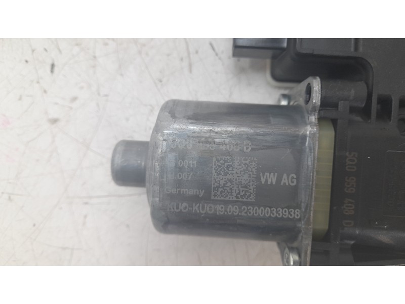 Recambio de motor elevalunas trasero derecho para volkswagen polo vi (aw1, bz1, ae1) 1.0 tsi referencia OEM IAM 5Q0959408D 01308