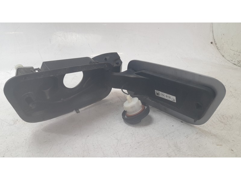 Recambio de tapa exterior combustible para opel grandland / grandland x (a18, p1uo) 1.2 (75) referencia OEM IAM YP00010880  