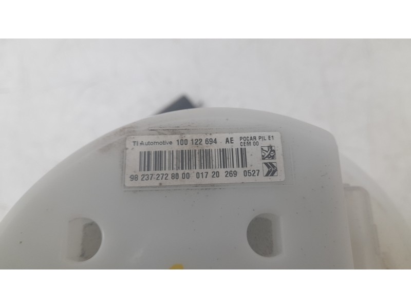 Recambio de bomba combustible para opel grandland / grandland x (a18, p1uo) 1.2 (75) referencia OEM IAM 982372728000 100122694 