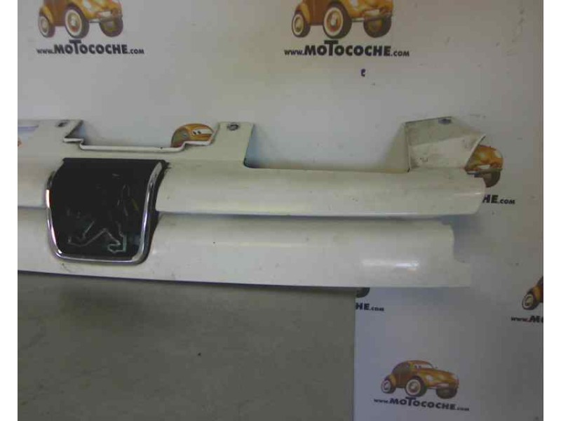 Recambio de rejilla delantera para peugeot 306 berlina 4 puertas (s1) sld referencia OEM IAM 7804E2 PG0392011 7679