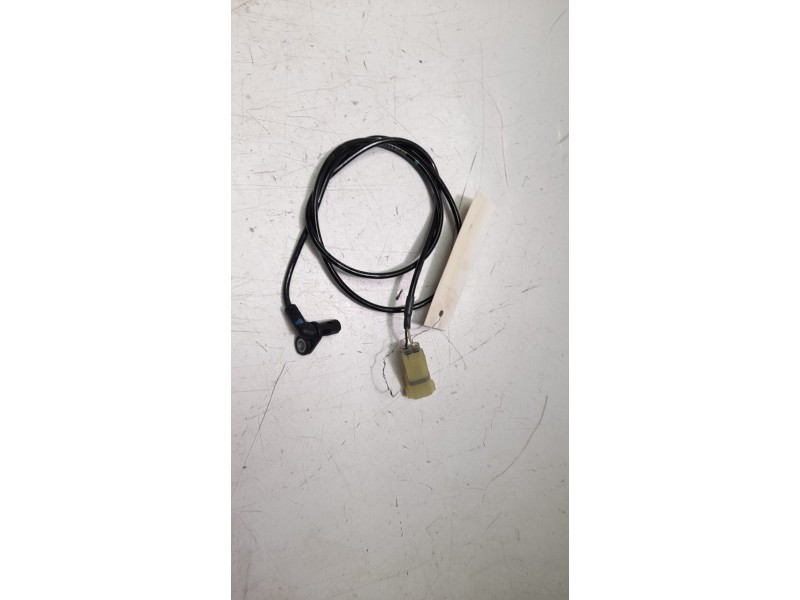 Recambio de sensor abs para triumph street triple 765 rs street triple 765 rs referencia OEM IAM T2022799  