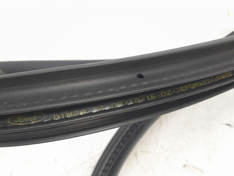 Recambio de gomas contorno puerta para ford fiesta vii (hj, hf) 1.0 ecoboost referencia OEM IAM D1M2A  