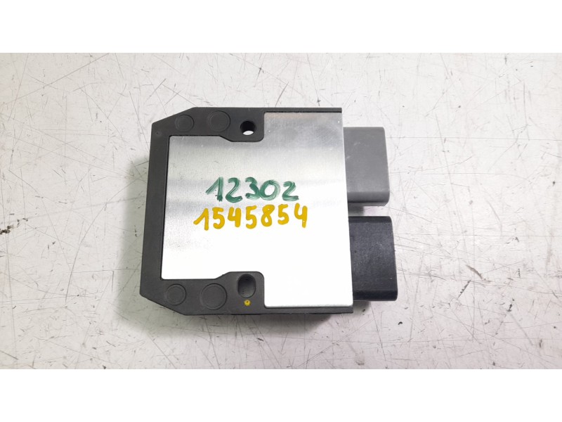 Recambio de regulador de corriente para triumph street triple 765 rs street triple 765 rs referencia OEM IAM FH027AA  