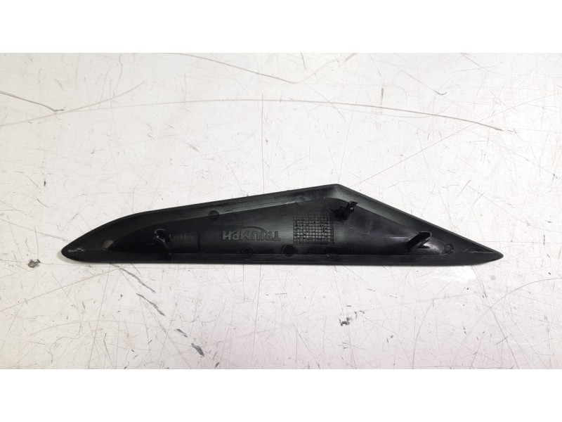 Recambio de moldura para triumph street triple 765 rs street triple 765 rs referencia OEM IAM T2303946  