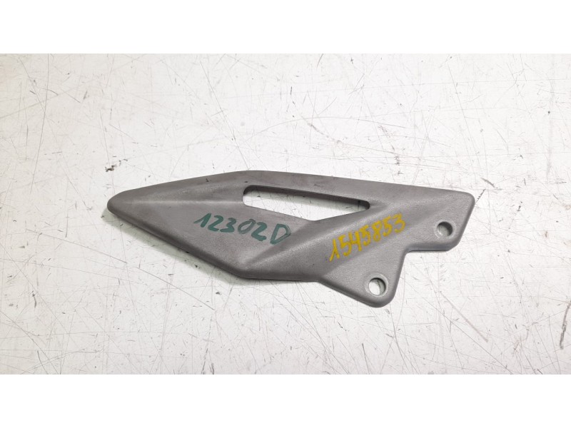 Recambio de moldura para triumph street triple 765 rs street triple 765 rs referencia OEM IAM T2081617  