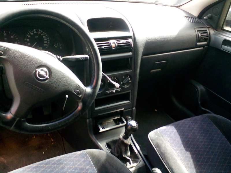 opel astra g berlina del año 1998