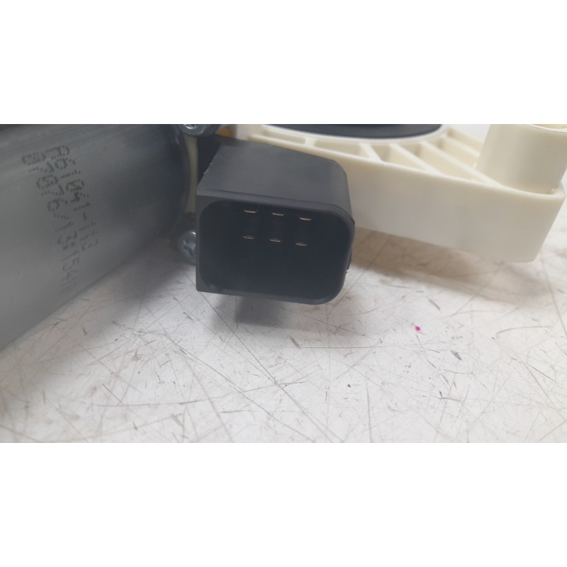 Recambio de motor elevalunas trasero izquierdo para mercedes-benz clase cla (w117) cla 200 cdi (117.308) referencia OEM IAM A610