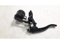 Recambio de bomba freno para triumph street triple 765 rs street triple 765 rs referencia OEM IAM T2028048   2