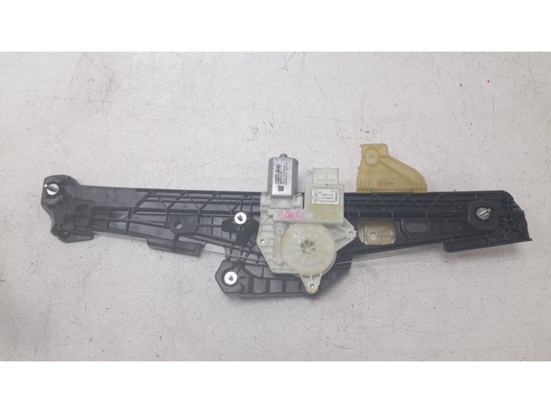 Recambio de elevalunas trasero izquierdo para renault captur e-tech hybrid referencia OEM IAM 807201618R  