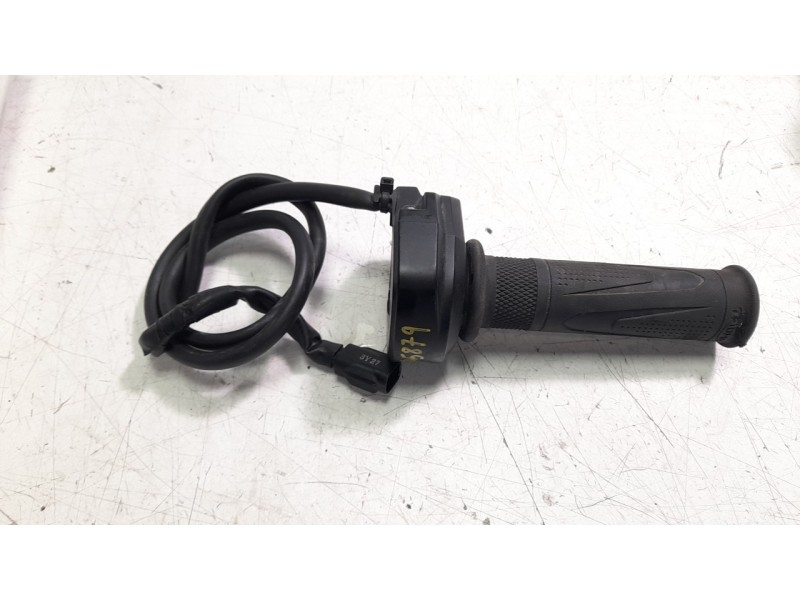 Recambio de puño acelerador para triumph street triple 765 rs street triple 765 rs referencia OEM IAM T2042226  