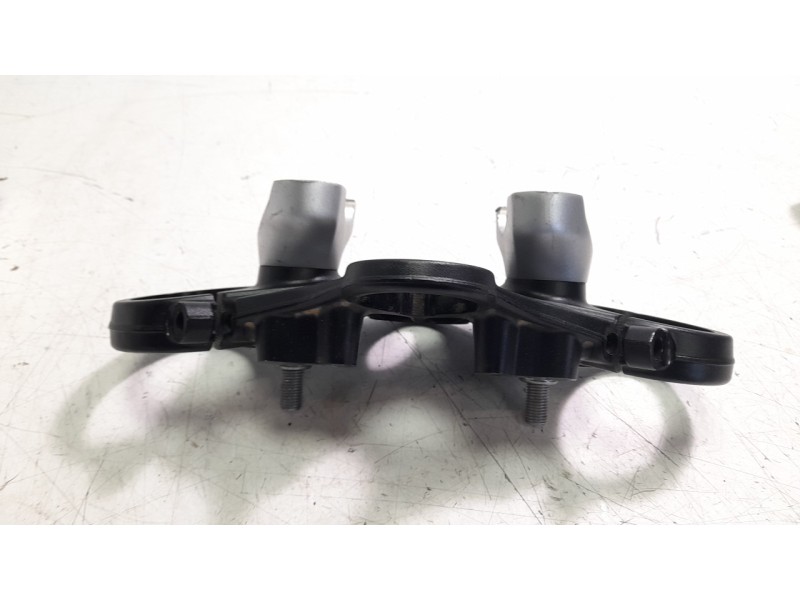 Recambio de tija para triumph street triple 765 rs street triple 765 rs referencia OEM IAM T2041726  