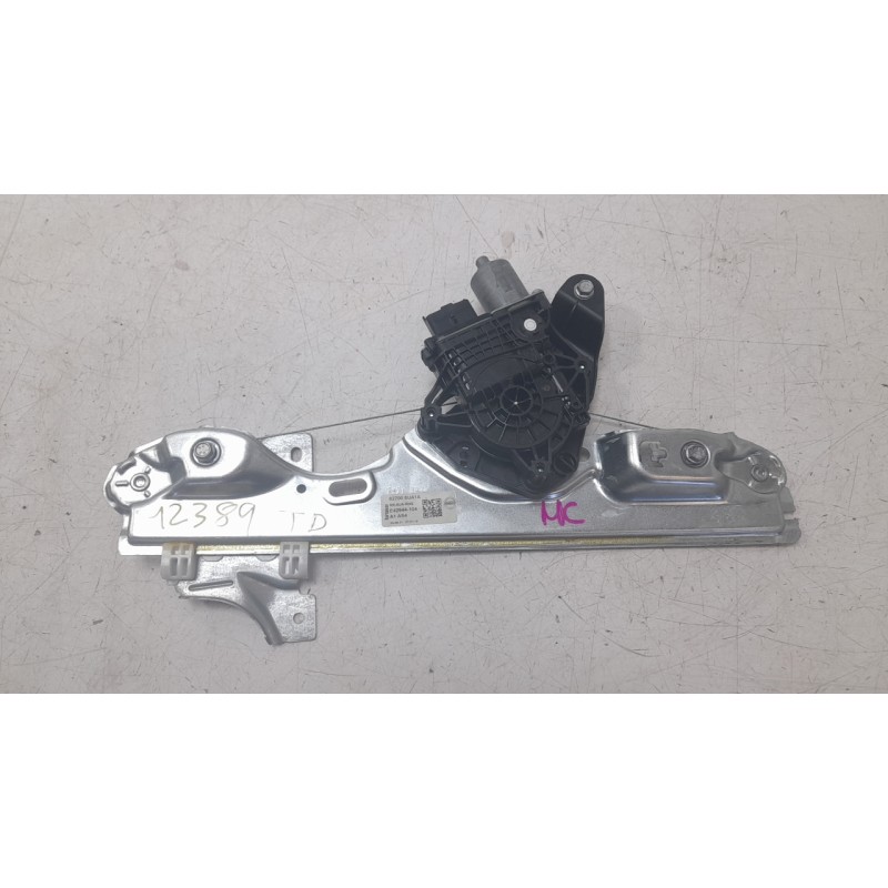 Recambio de elevalunas trasero derecho para nissan qashqai iii (j12) 1.3 dig-t referencia OEM IAM 827006UA1C  