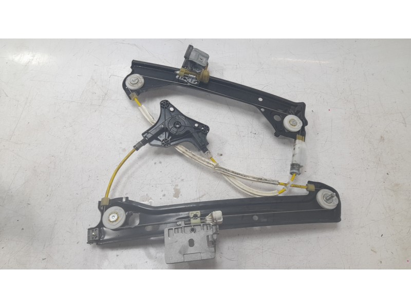 Recambio de elevalunas trasero izquierdo para mercedes-benz clase cla (w117) cla 200 cdi (117.308) referencia OEM IAM 1177302500