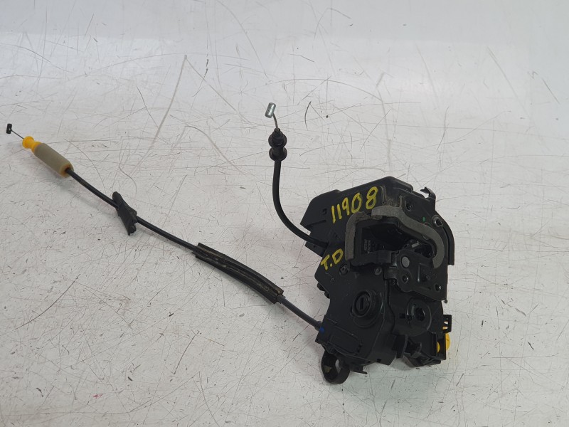 Recambio de cerradura puerta trasera derecha para citroën c4 x e-shine referencia OEM IAM 9832797480  