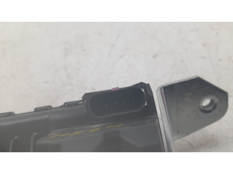 Recambio de cerradura maletero / porton para mercedes-benz b-klasse (bm 247) b 200 d referencia OEM IAM 0997400400  