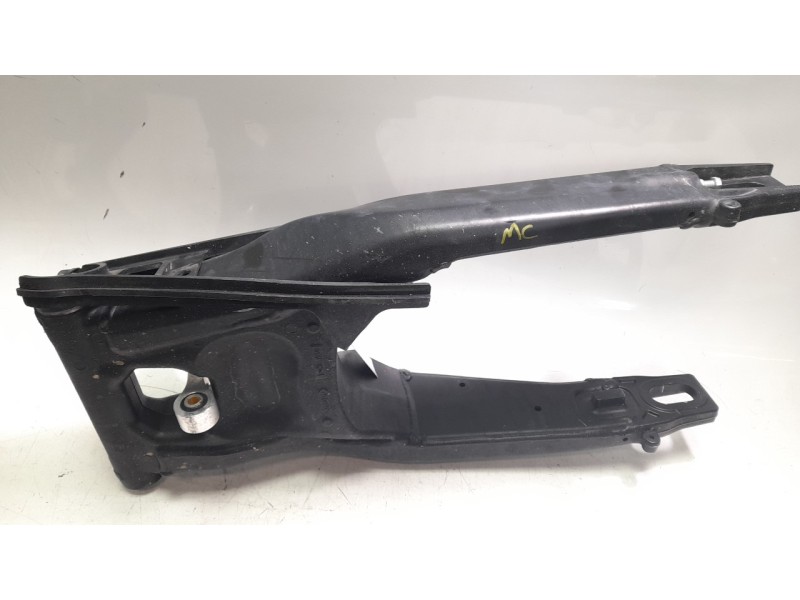 Recambio de basculante para yamaha tracer tracer 9 (rn70) referencia OEM IAM B5U221100000  