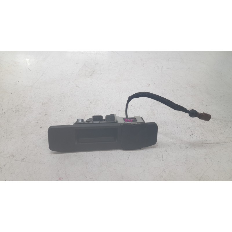 Recambio de maneta exterior maletero / porton para mercedes-benz b-klasse (bm 247) b 200 d referencia OEM IAM A0997500700  