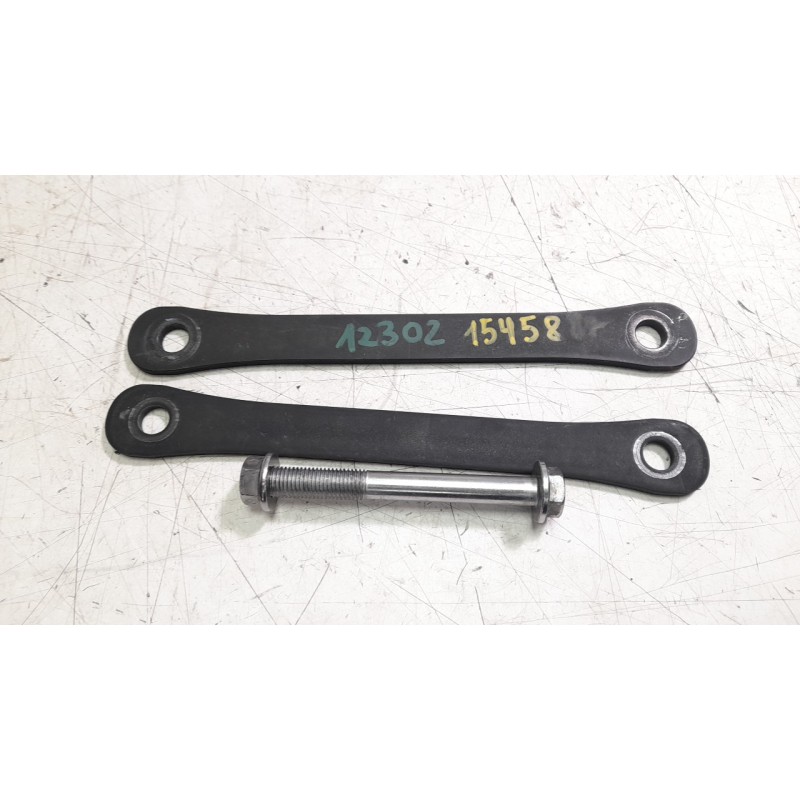 Recambio de bieleta estabilizadora trasera derecha para triumph street triple 765 rs street triple 765 rs referencia OEM IAM T20