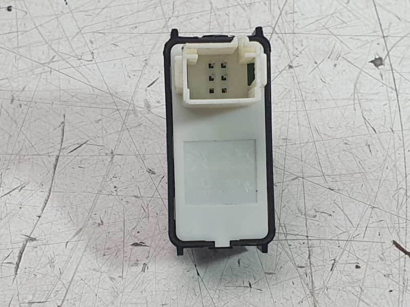 Recambio de mando elevalunas trasero derecho para citroën c4 x e-shine referencia OEM IAM 98044803ZD  