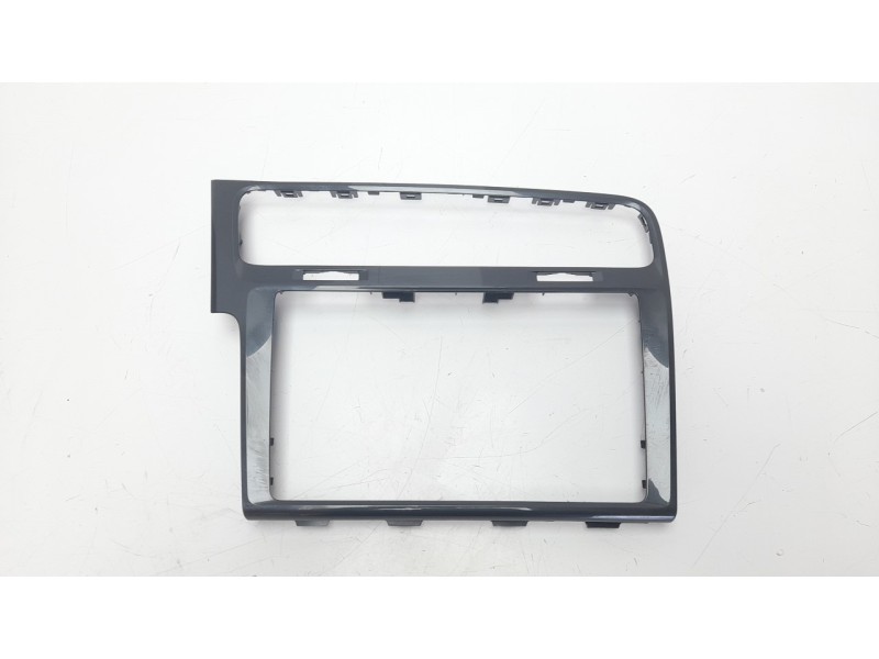 Recambio de moldura para volkswagen golf vii lim. 1.0 tsi referencia OEM IAM 5G1819743F  