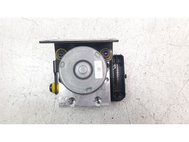 Recambio de abs para ssangyong rexton limited 4x4 referencia OEM IAM 4892036300 4892036010 