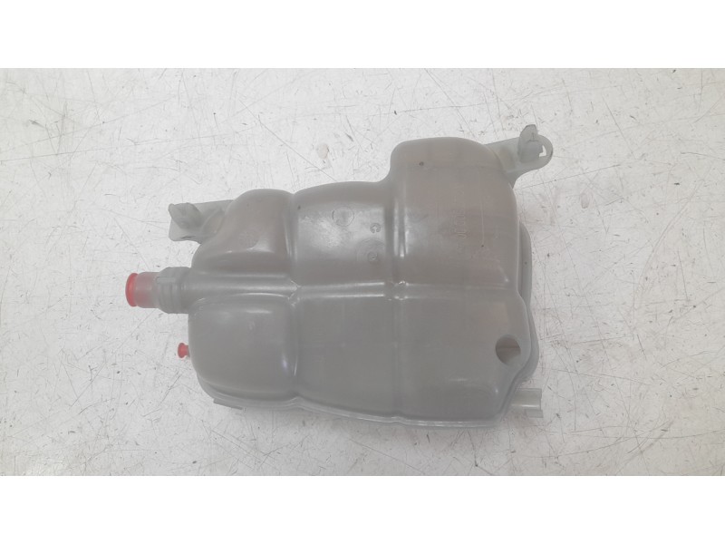 Recambio de deposito expansion para mercedes-benz b-klasse (bm 247) b 200 d referencia OEM IAM 2475000049  