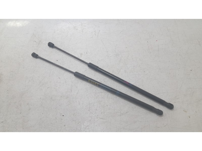 Recambio de amortiguadores maletero / porton para mercedes-benz b-klasse (bm 247) b 200 d referencia OEM IAM 2479800164  